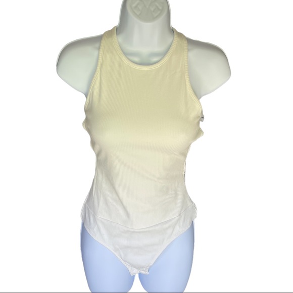 NWT - Lulus Still Star Crossed White Ribbed
Backless Sleeveless Bodysuit - SZ S - Picture 8 of 15